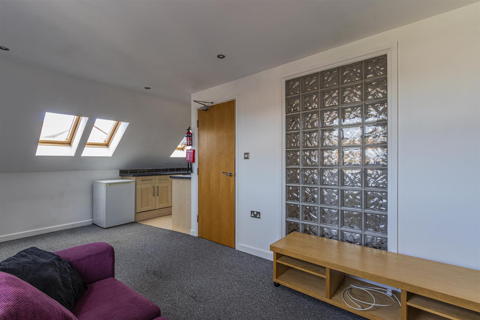 Brook Court, Riverside — photograph 2